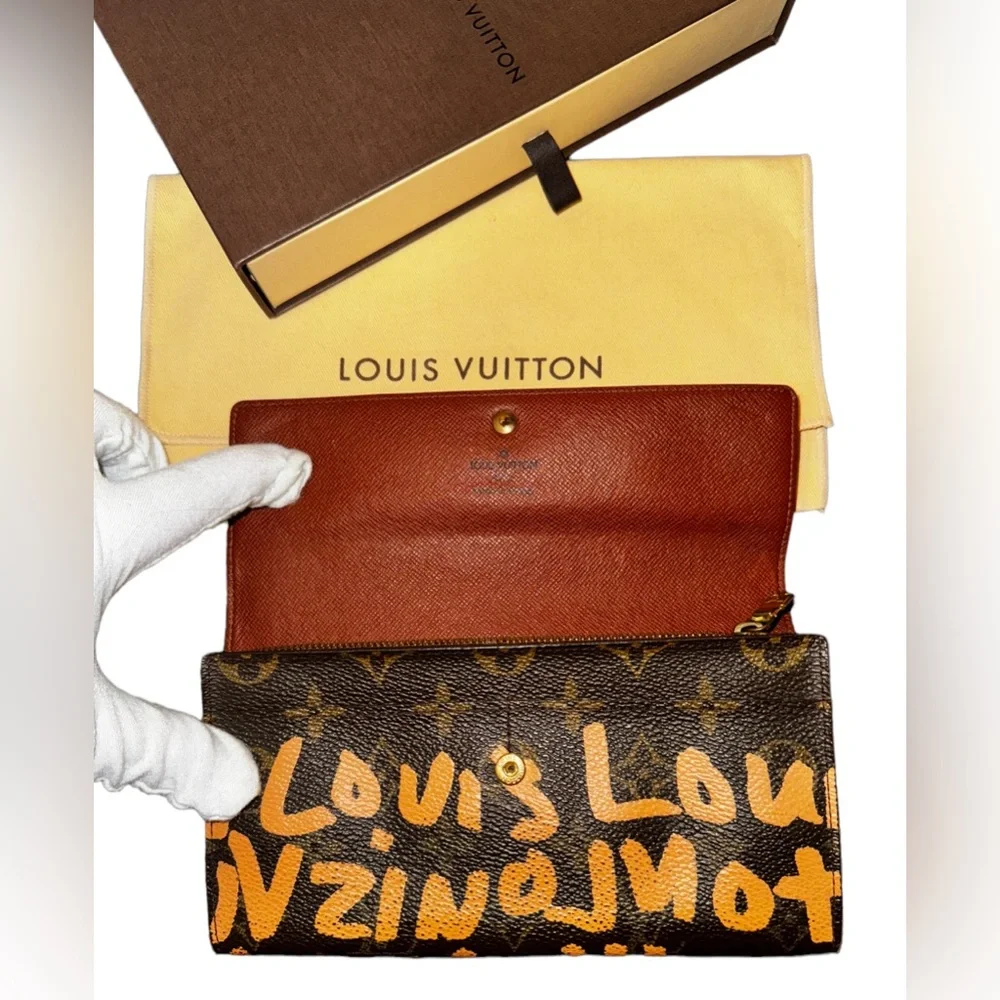 Louis Vuitton x Steve Sprouse Graffiti Sarah Wallet